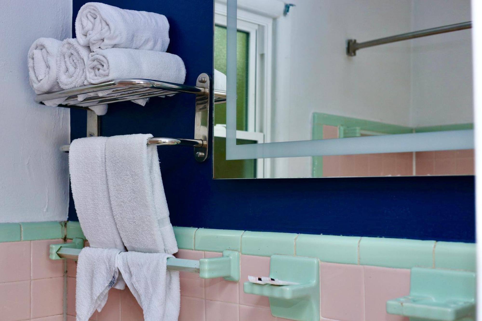 Twi-Lite Inn フロント・ロイヤル エクステリア 写真