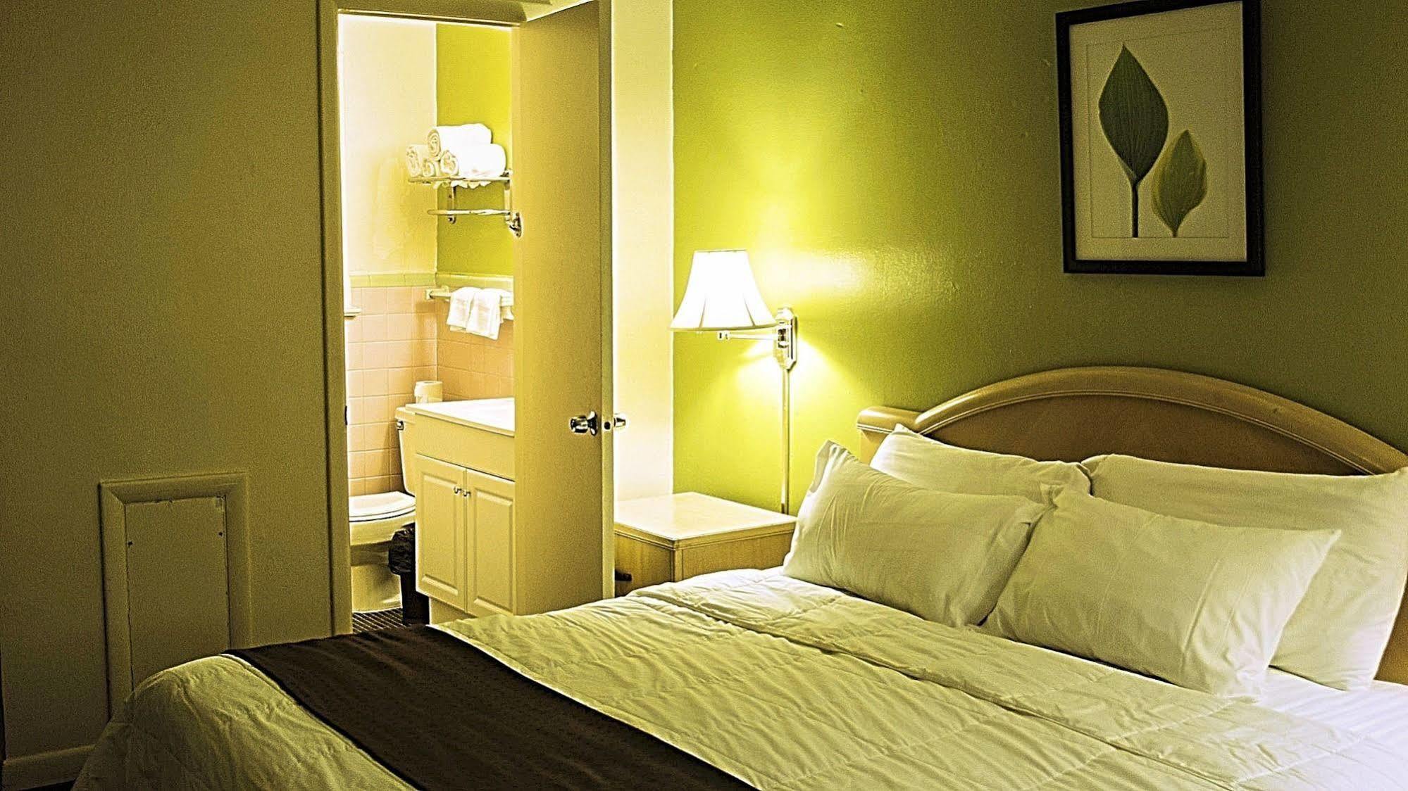 Twi-Lite Inn フロント・ロイヤル エクステリア 写真